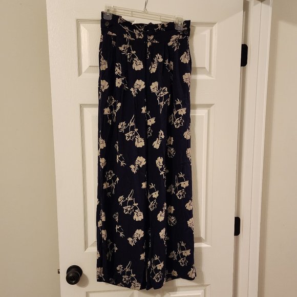 Urban Outfitters Diane Floral Paperbag Wide Leg Pants Size 6 - Picture 7 of 11